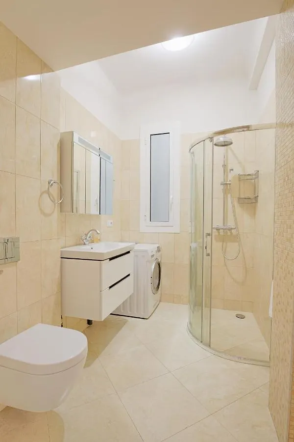 Le Capitole Apartment Nice